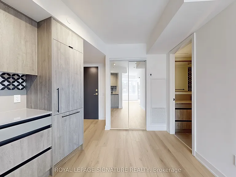 5 Lakeview Ave #203 — Photo 15