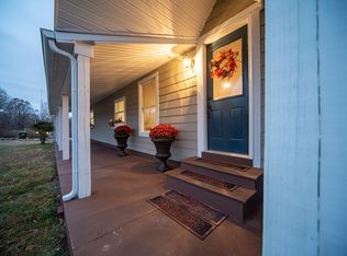 62 Pond View Dr, Morgantown, KY 42261