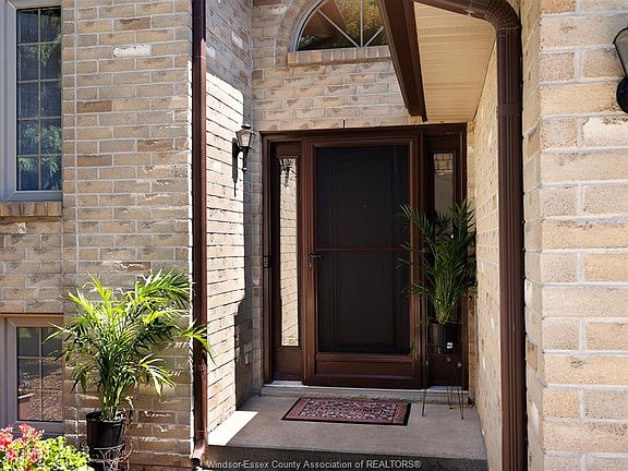 4th image of 4332 Monterey Ct