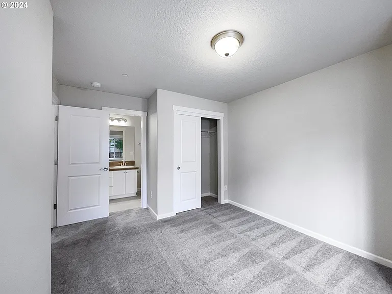 Private First-Floor Suite