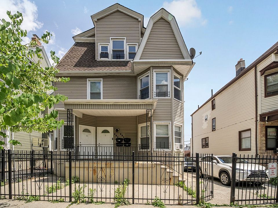 1st image of 467-469 Summer Ave #3