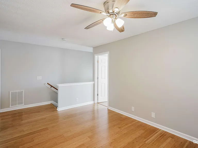 1896 Brookmeadow Ln — Photo 17
