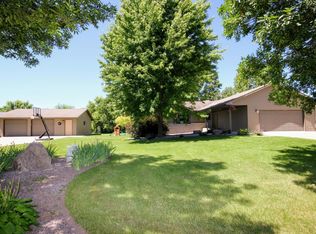 906 Meadow Hill Ln, Fergus Falls, MN 56537