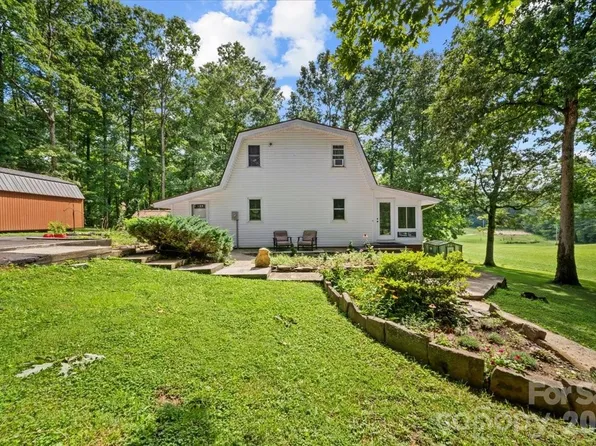 371 Patton Valley Dr, Nebo, NC 28761