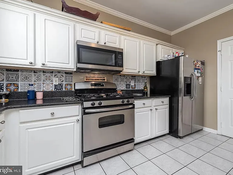 3906 Cotton Tree Ln — Photo 6
