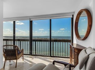 2333 Brickell Ave APT 1401, Miami, FL 33129