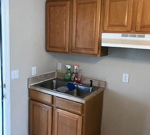 2nd image of 3200 Piety St