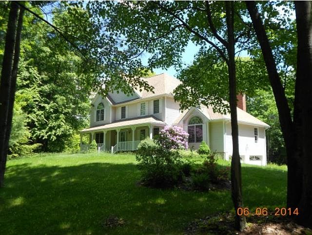 2nd image of 25 Lyford Ln