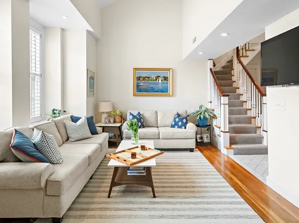 274 Clarendon St APT 8, Boston, MA 02116