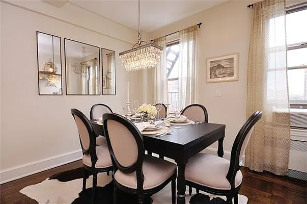 Sold by Luxe Group | media 17