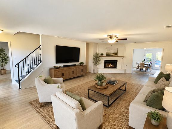 3rd image of 623 Winford Dr