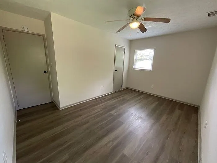8919 Yarmouth Dr — Photo 21
