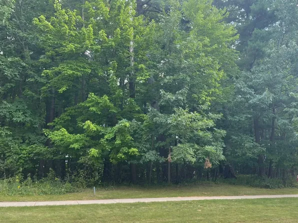 Pinecrest Rd #126, Green Bay, WI 54313