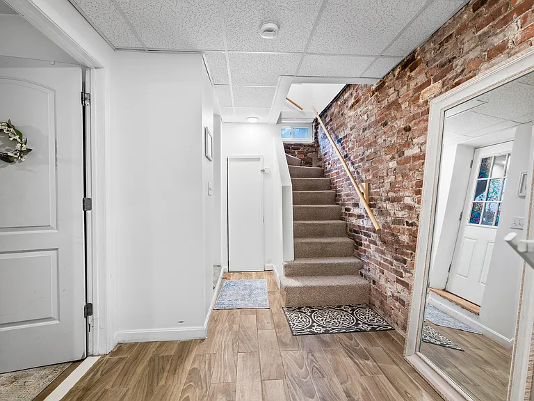 1 Norcross Pl #1 — Photo 24