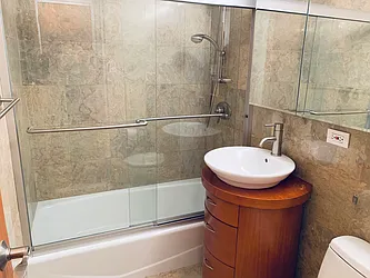 Rented by Luxus Manhattan Realty