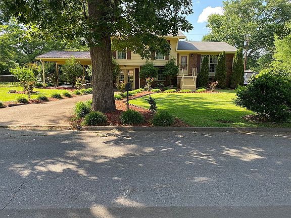 5th image of 239 Headlyn Dr
