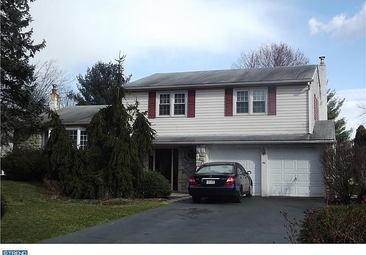 2nd image of 150 Woodland Dr