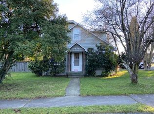 1423 SW 160th St, Seattle, WA 98166