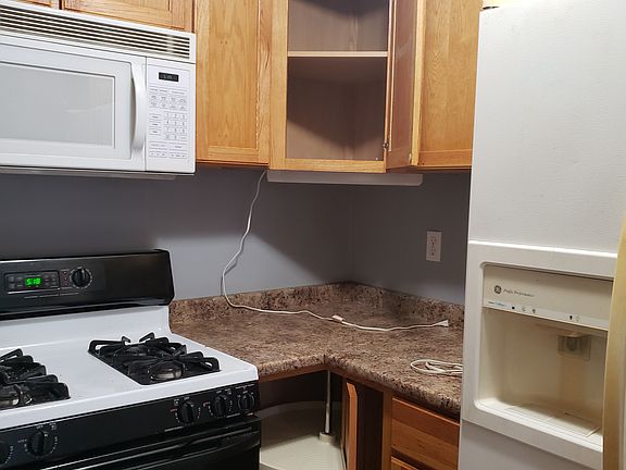 5th image of 264 W Cornell Ave