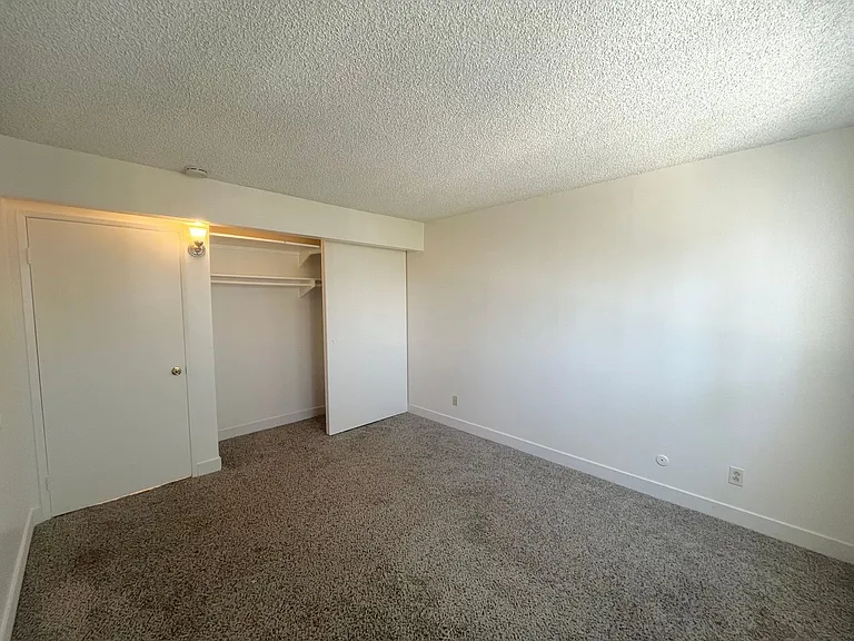 4036 Oregon St — Photo 6