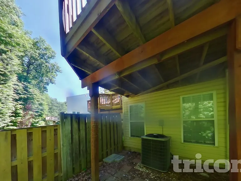 9845 Bayline Cir — Photo 19