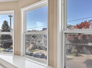 822 6th Ave N #C, Seattle, WA 98109