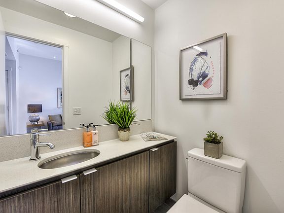 5th image of 1771 Washington St #2