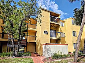 2937 Winkler Ave