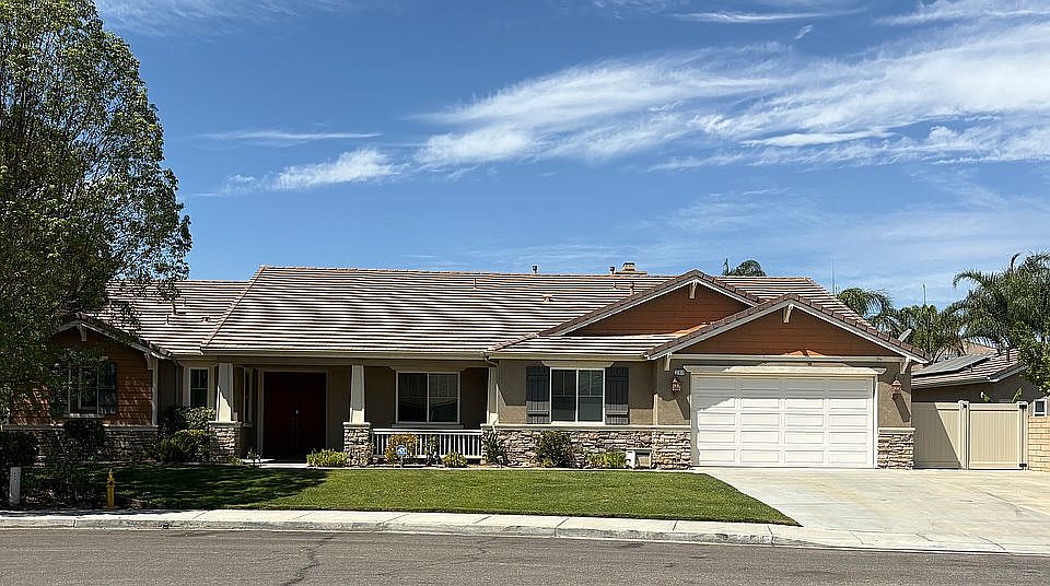 1st image of 32819 Heversham Ct