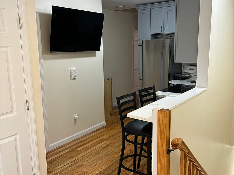 610 E 187th St #3 — Photo 4