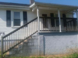2825 Sand Rd NE, Roanoke, VA 24012