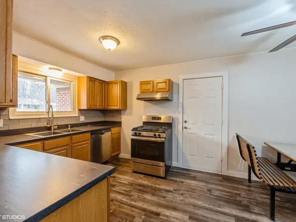 1116 Penny Ln, Chesterton, IN 46304