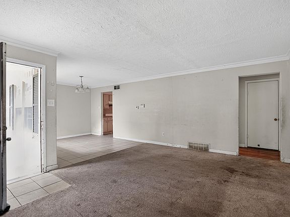 5th image of 4424 Mickey Dr