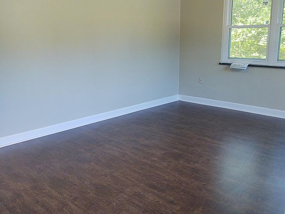 2nd image of 633 4th St #C