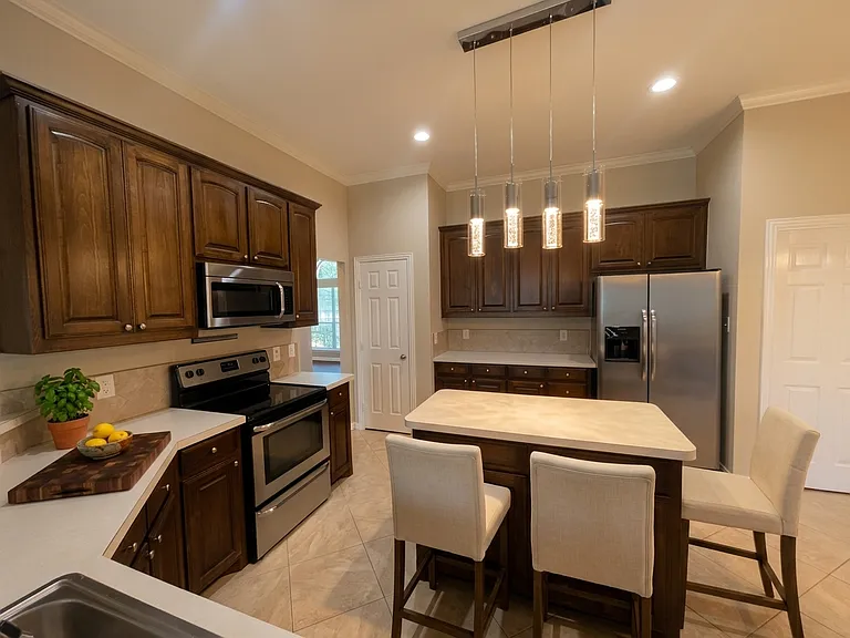 1919 Lennox Ln — Photo 21