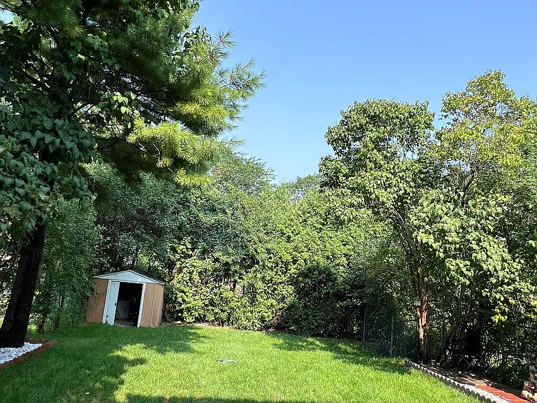103 Guthrie Cres — Photo 11