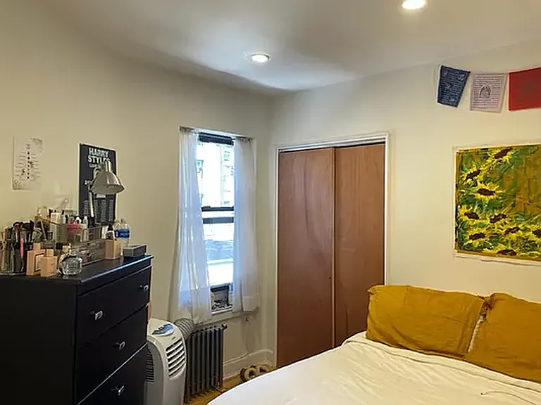 213 E 34th St #3-B — Photo 5