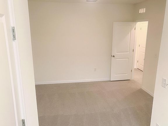 5th image of 32923 Pez Landing Ln