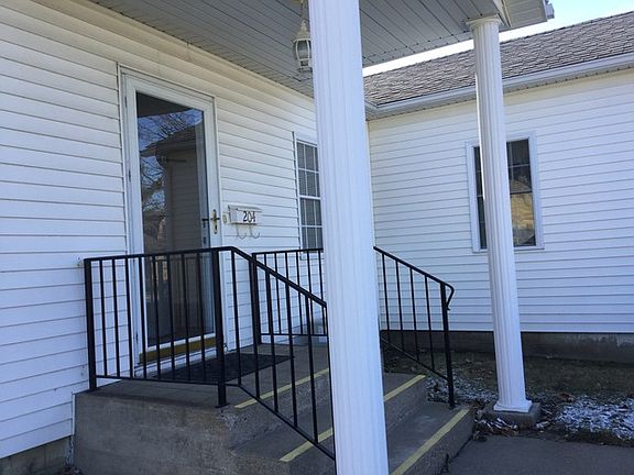 3rd image of 204 W McKinley Ave