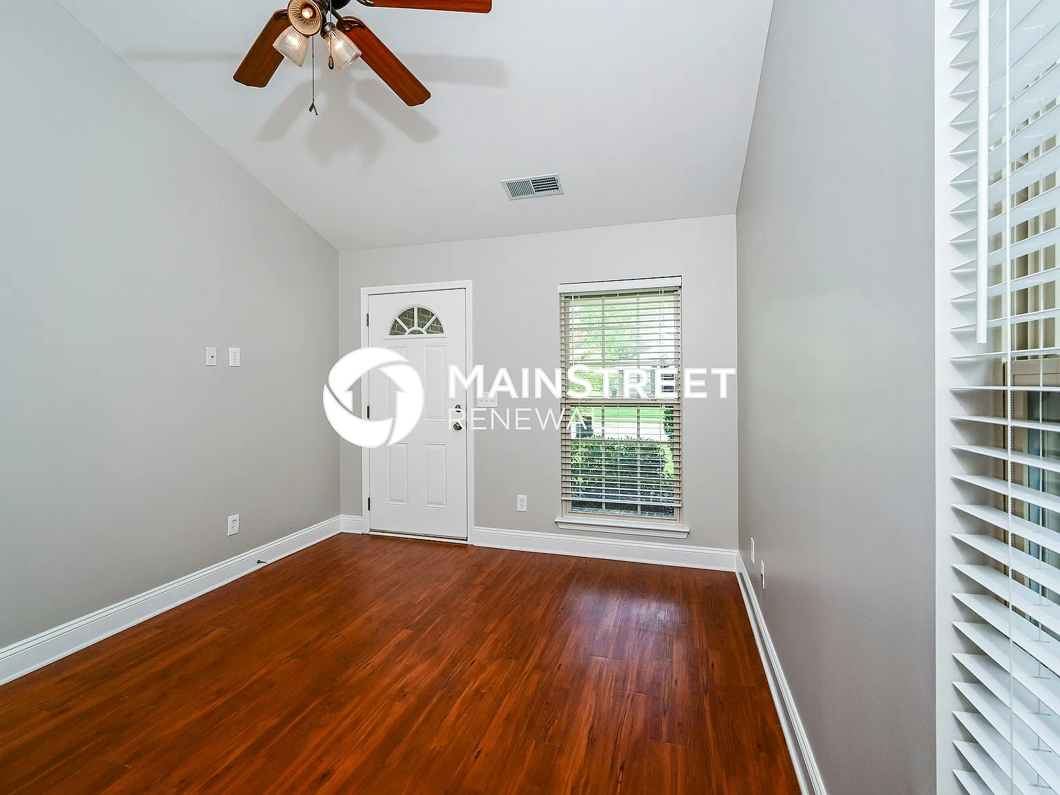50 Clover St — Photo 2