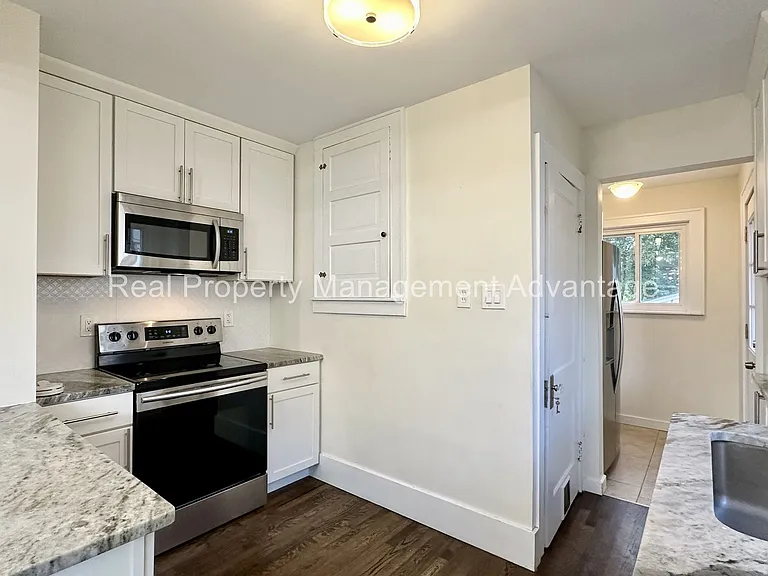310 W Hazelhurst St — Photo 10