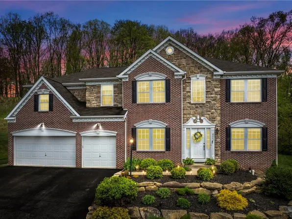 8062 Maureen Dr, Cranberry Township, PA 16066