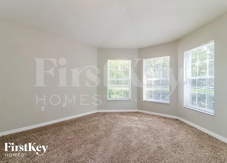 826 Barrister Dr — Photo 7
