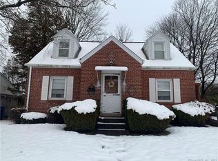 147 Oberlin Rd, Hamden, CT 06514