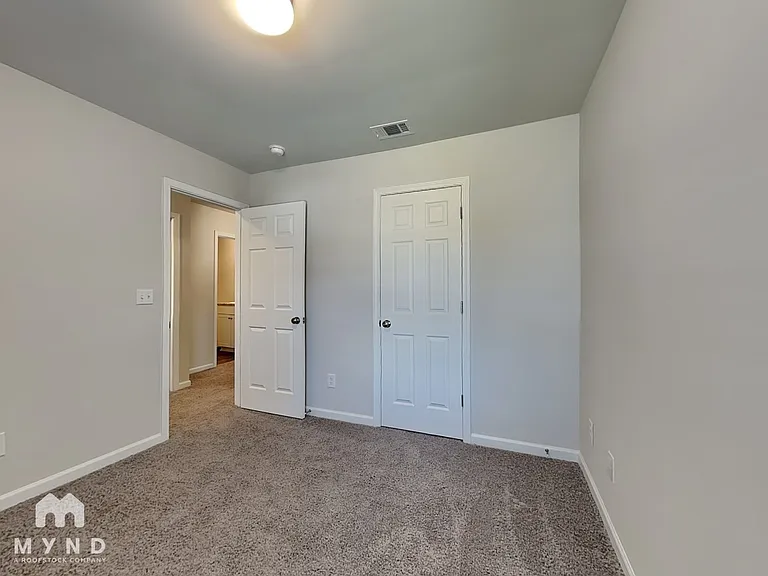 12384 Waterbury Dr — Photo 11