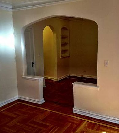 3rd image of 4129 41st St APT 6H