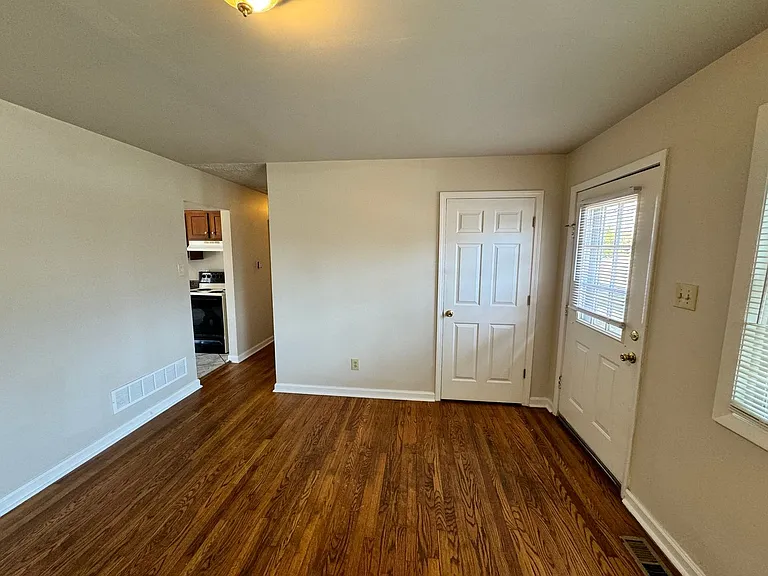 6218 Dart Dr — Photo 6