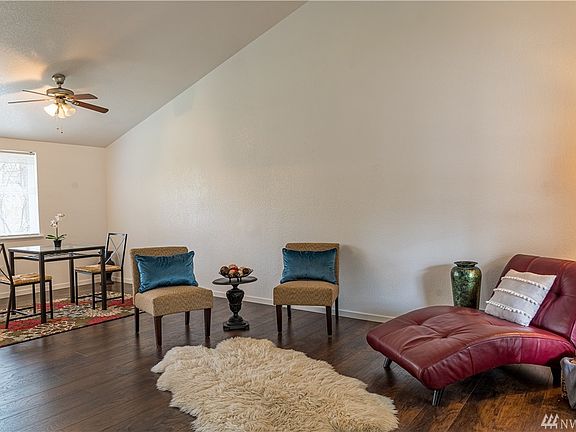 3rd image of 1913 159th Street Ct S