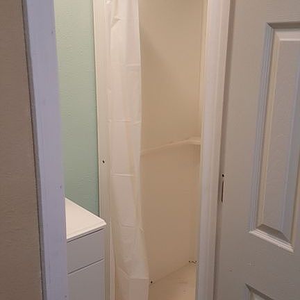 5th image of 216 E 15th St