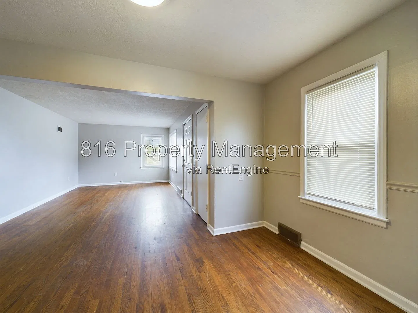 1 bed, 1.0 bath, 450 sqft, $950 — Photo 2